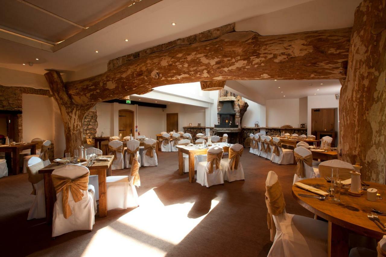 Oxwich Bay Hotel Суонзи Екстериор снимка