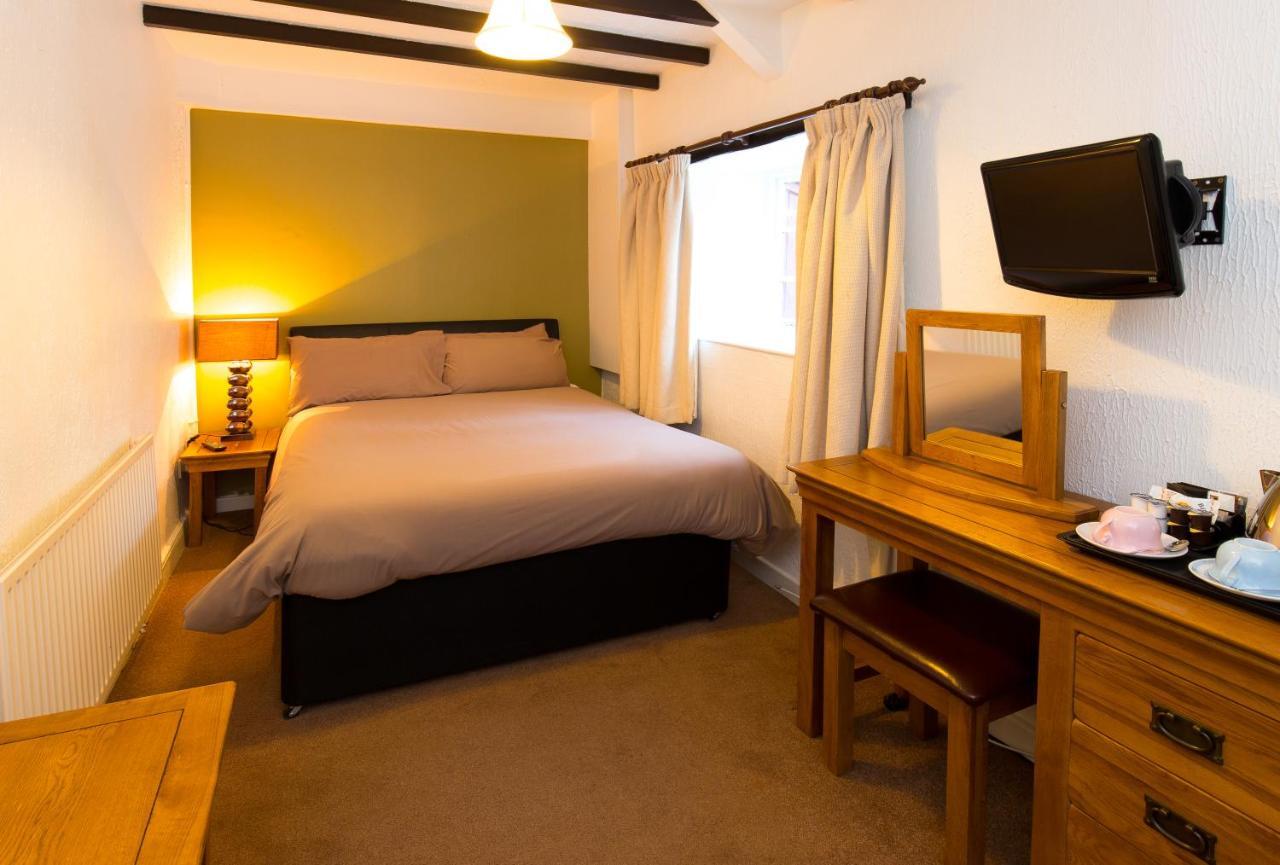Oxwich Bay Hotel Суонзи Екстериор снимка